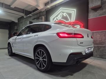 BMW X4 - 4
