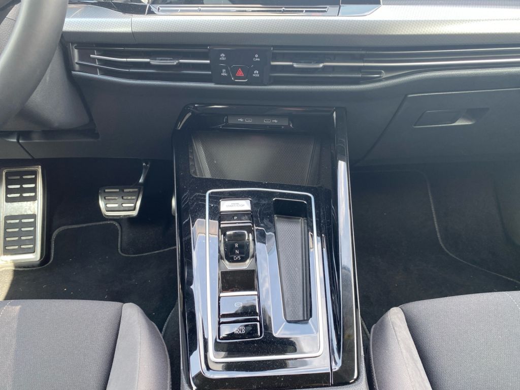 Fahrzeugabbildung Volkswagen Golf Variant 2.0 TDI 4Motion SCR DSG Alltrack