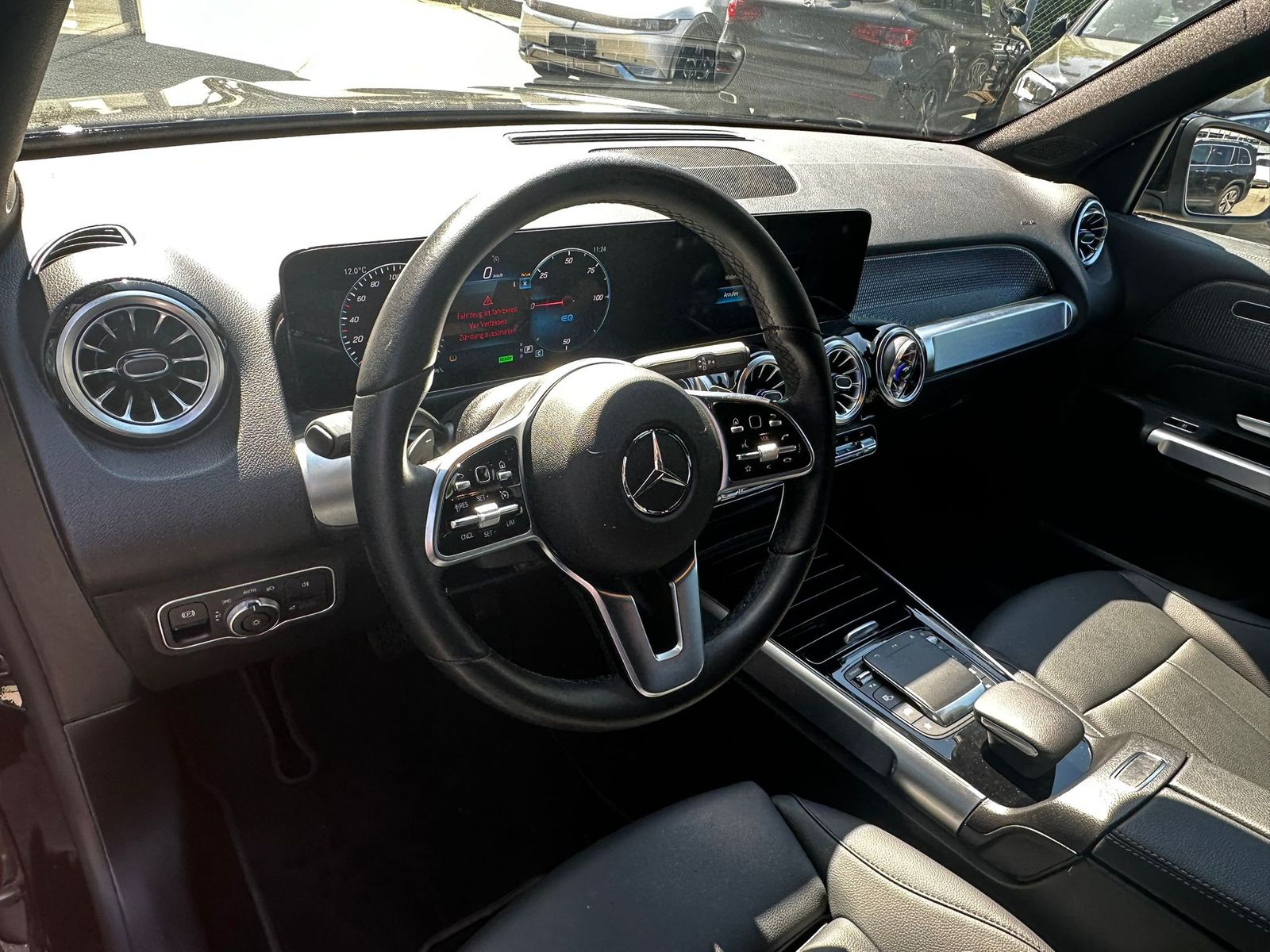 Fahrzeugabbildung Mercedes-Benz EQB 250 PROGRESS NAVI+LED+SITZHZ+KAMERA+TEMP+DAB