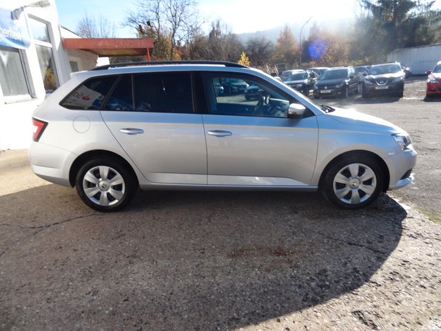 Fahrzeugabbildung Skoda Fabia Combi Ambition/65TKM/1.Hd/PDC/Klima