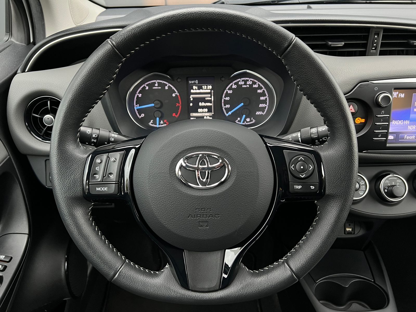 Fahrzeugabbildung Toyota Yaris 1.0 VVT-i Comfort *Klima, Kamera*