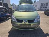 Renault Scenic Avantage 1.6 16V - Renault Scenic: 16v Avantage