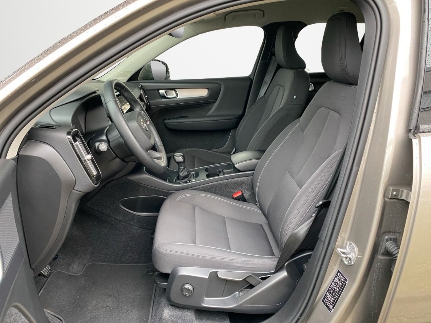 Volvo XC40 Momentum Pro WiPa LED RFK DAB StHzg foto 8