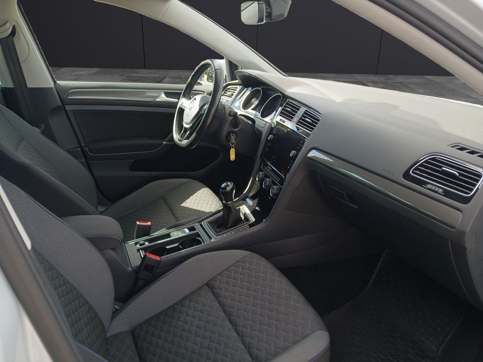 Fahrzeugabbildung Volkswagen Golf VII Variant TDI Join AHK Navi Climatronic P