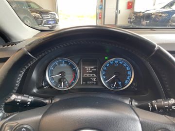 Toyota Auris Life+ Lim. 1.6 Edition *AHK*KAMERA*KLIMAA.