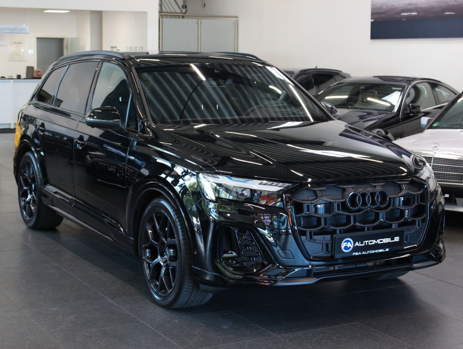 Fahrzeugabbildung Audi Q7 50 TDI Quattro S Line All Black*B&O*Matrix