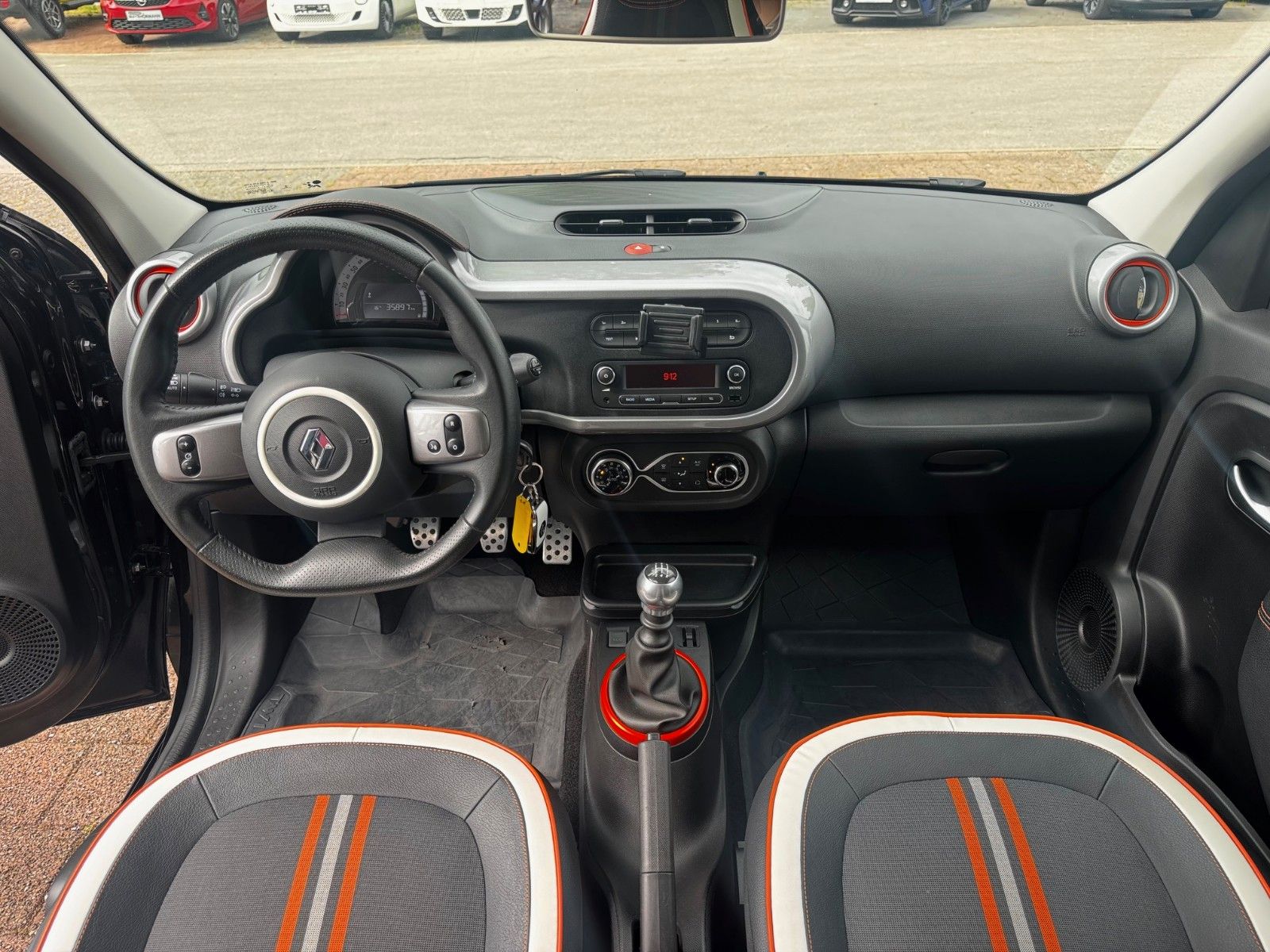 Fahrzeugabbildung Renault Twingo Intens Radio Klima