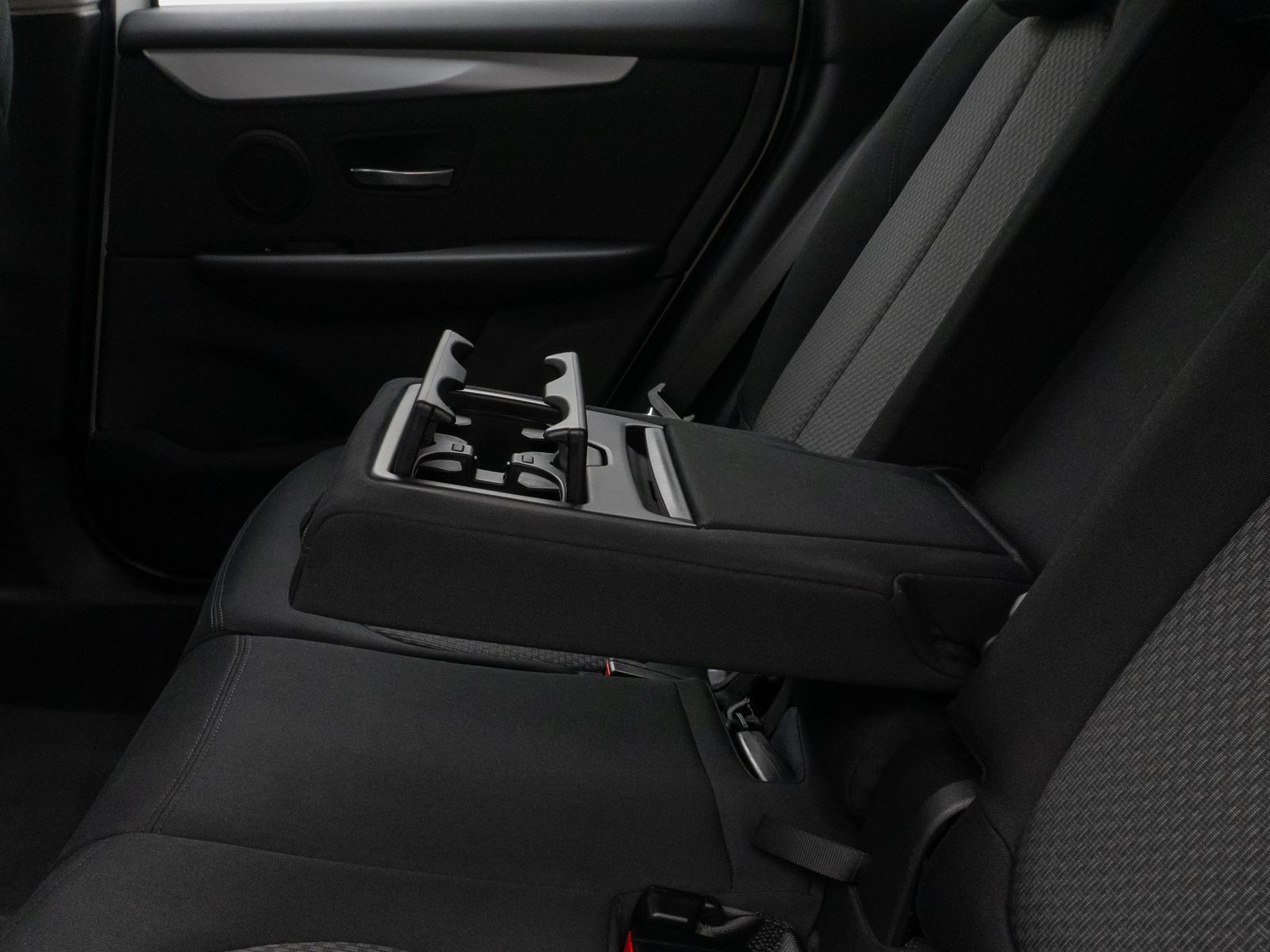 Fahrzeugabbildung BMW 218i Active Tourer Navi Sitzhz Geschwindigkeitsr