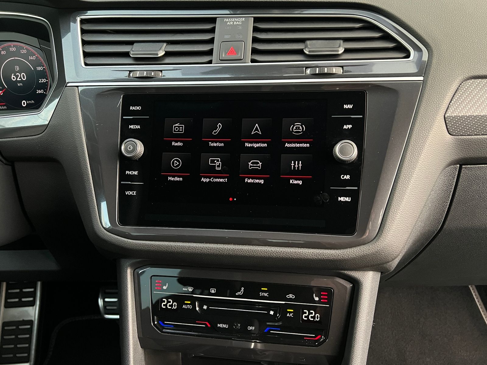 Fahrzeugabbildung Volkswagen Tiguan Allspace R-Line 2.0 TDI DSG 4MOTION *AHK,