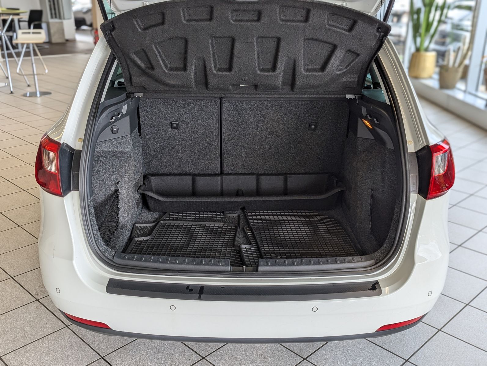 SEAT Ibiza 1.2 TSI Copa Winter-Paket Sitzheizung PDC - Image 15