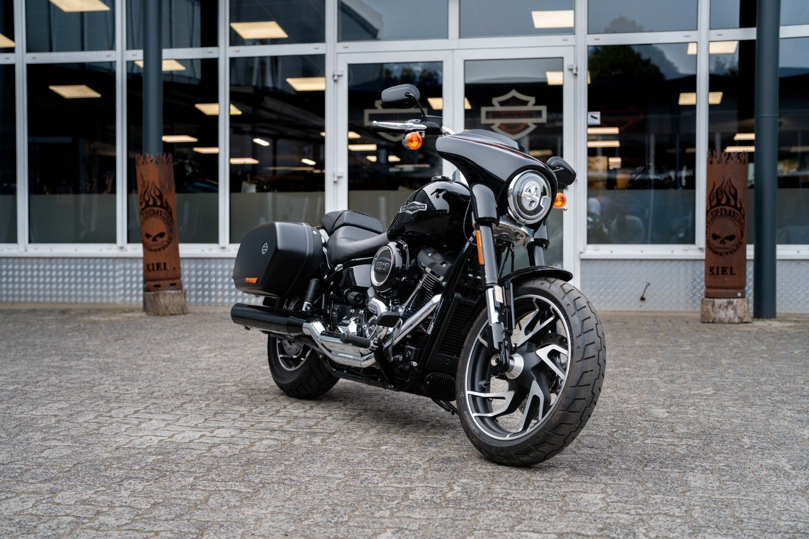 Fahrzeugabbildung Harley-Davidson FLSB Sport Glide Softail
