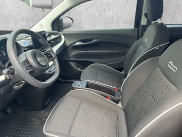 Fiat 500e Action 23,8 kWh Klima+SHZ+Carplay