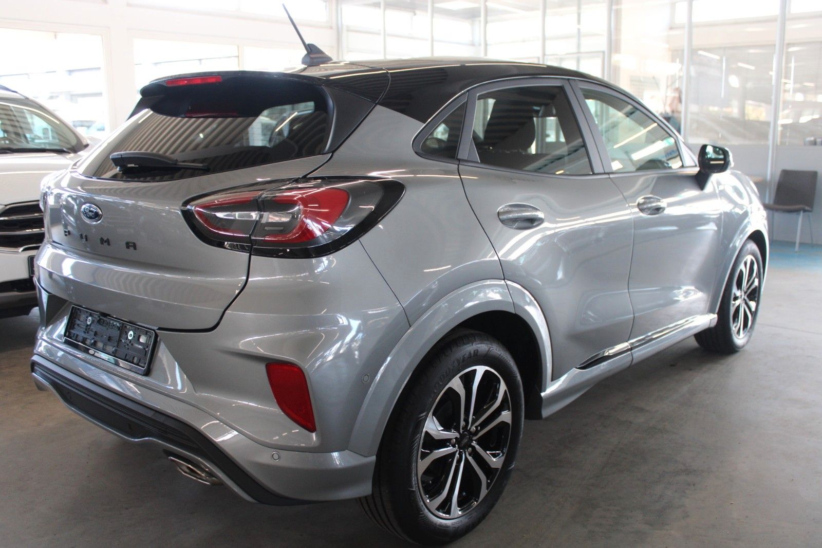Fahrzeugabbildung Ford Puma MHEV ST-Line LED NAVI WinterPaket DAB