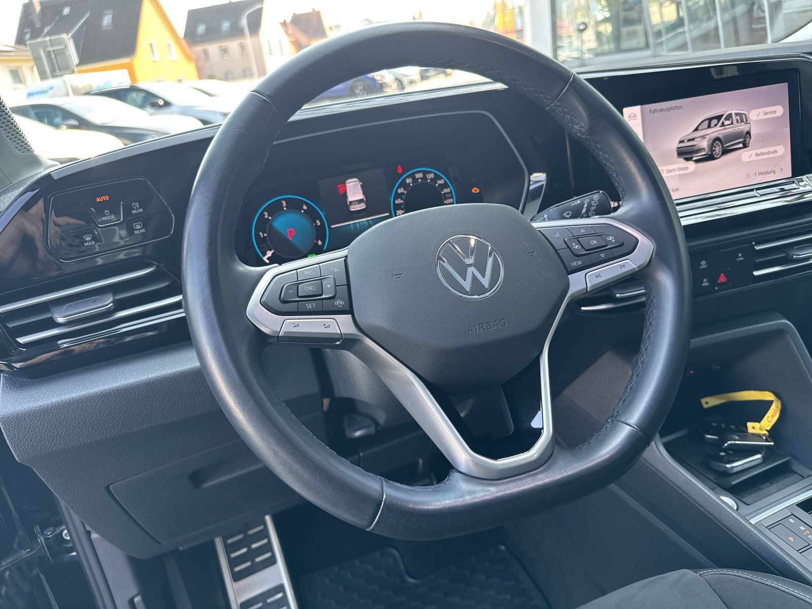 Caddy Style TDI DSG Navi ROLLSTUHLKRAN Style