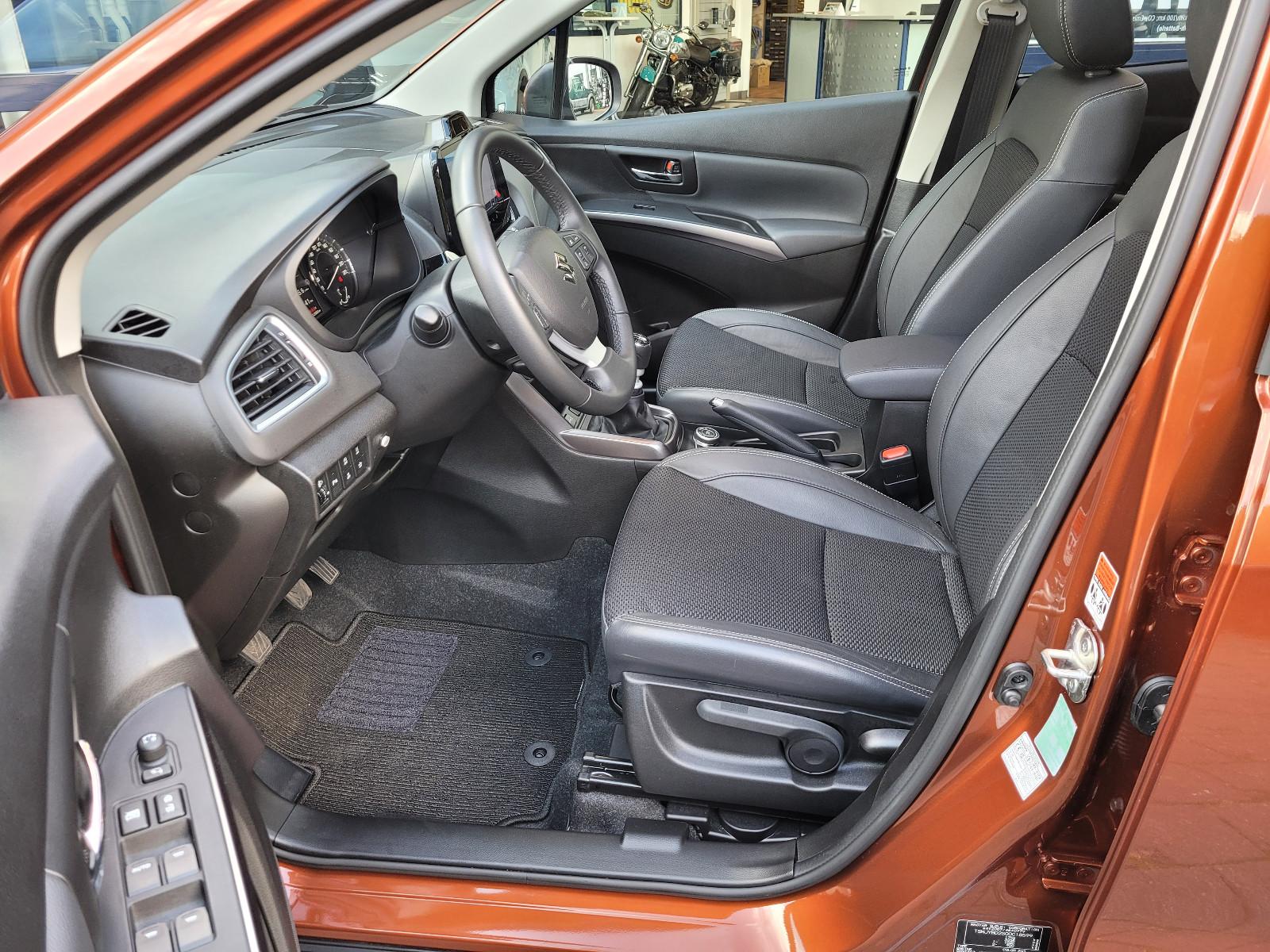 Suzuki S-Cross AllGrip*STANDHEIZUNG*AHK*Pano
