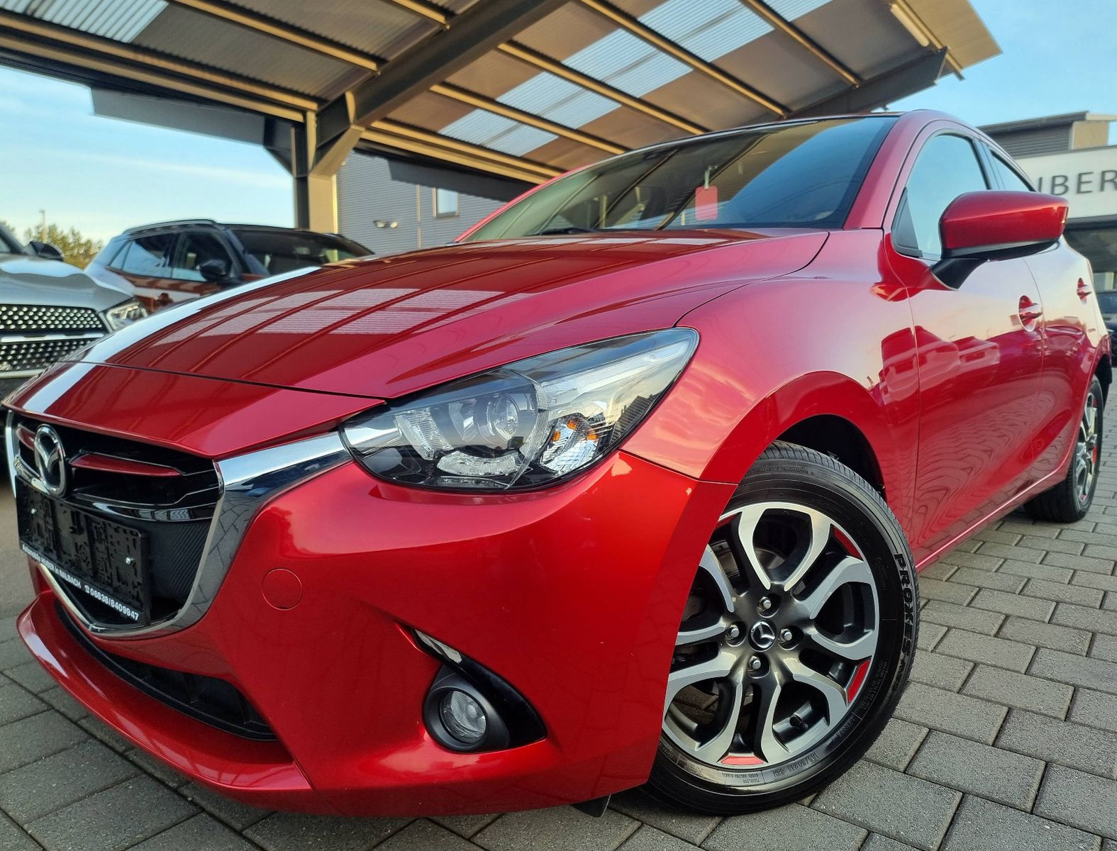 MAZDA 2