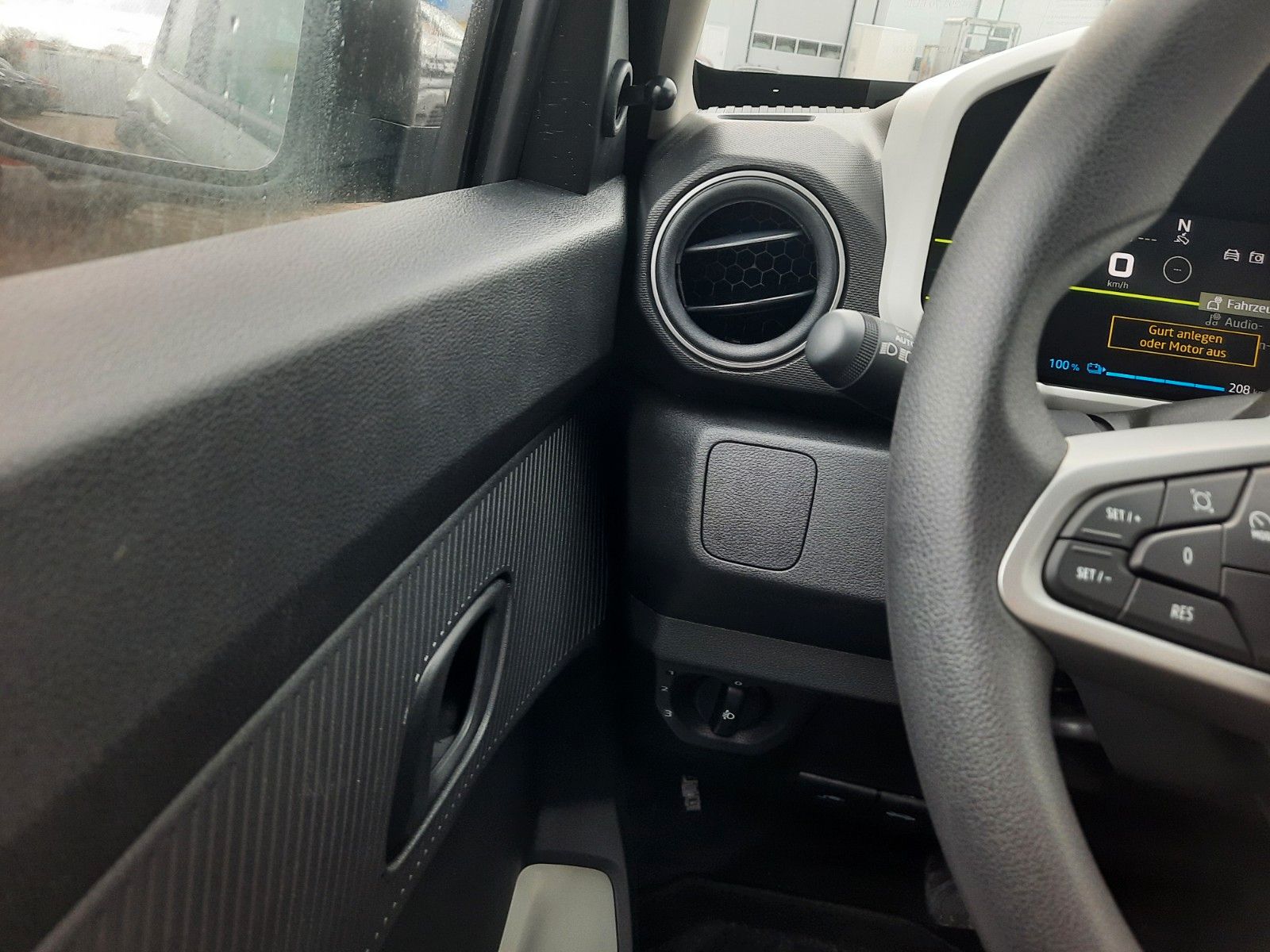 Dacia Spring - Bild 12