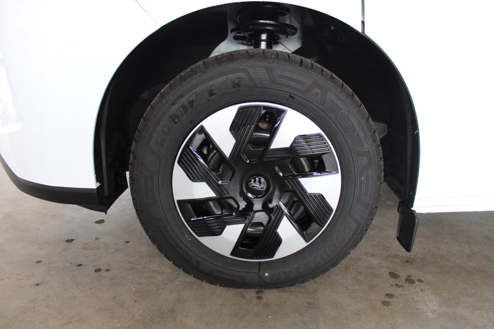 Fahrzeugabbildung Ford Transit Custom TREND PHEV L1 LED NAVI Technolog