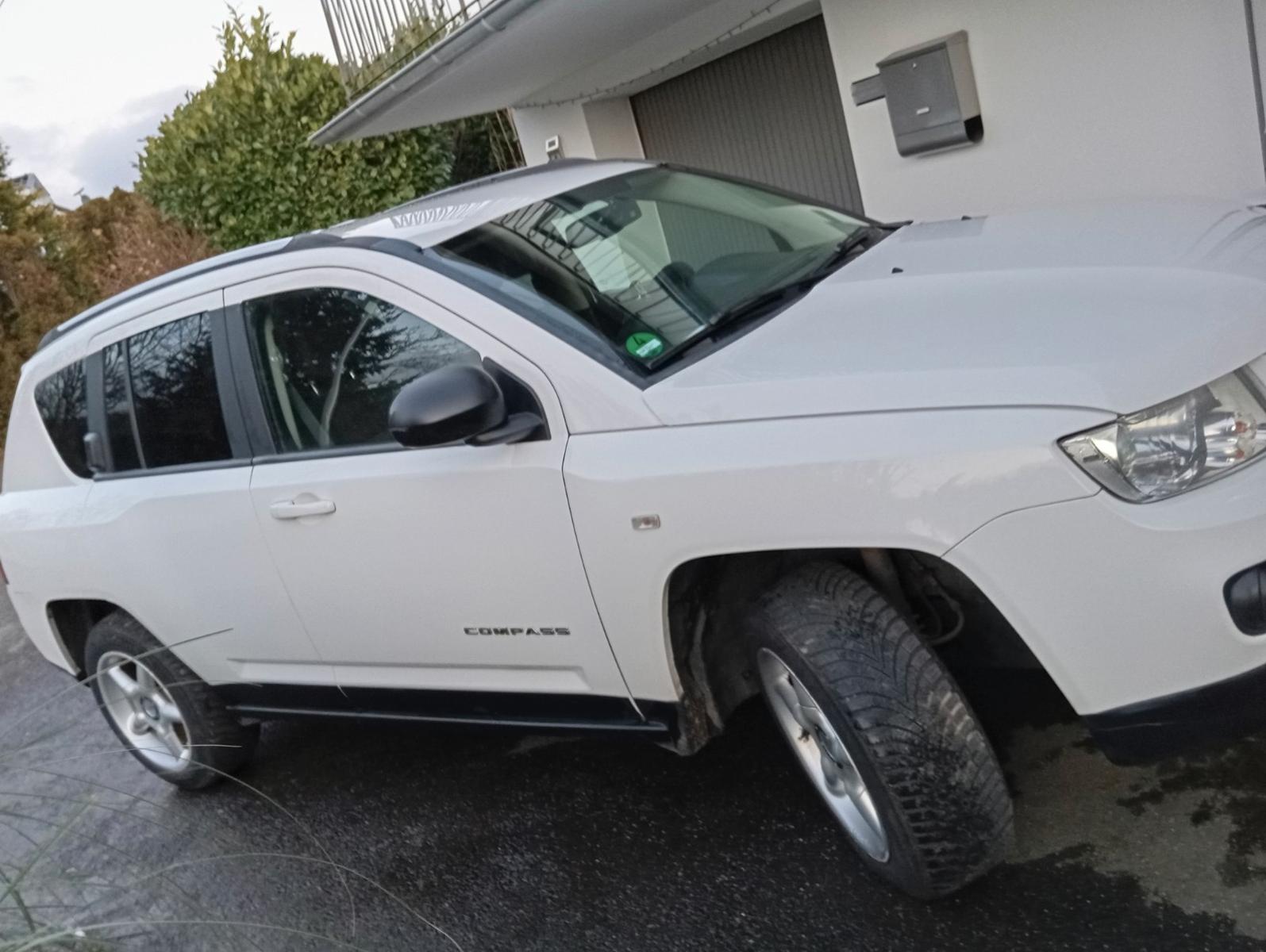 Jeep Compass 2011 — engine 1.998 cm³, 156 HP (115kW)