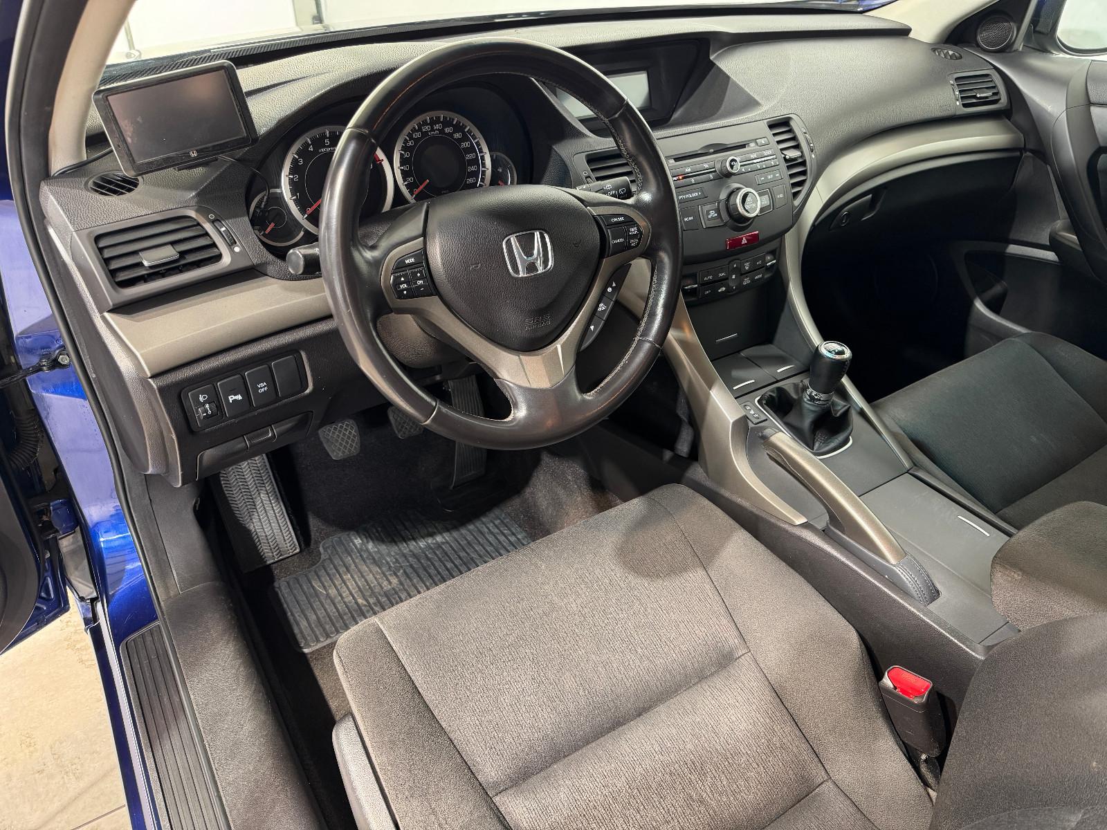 Honda Accord 2009 — photo 9