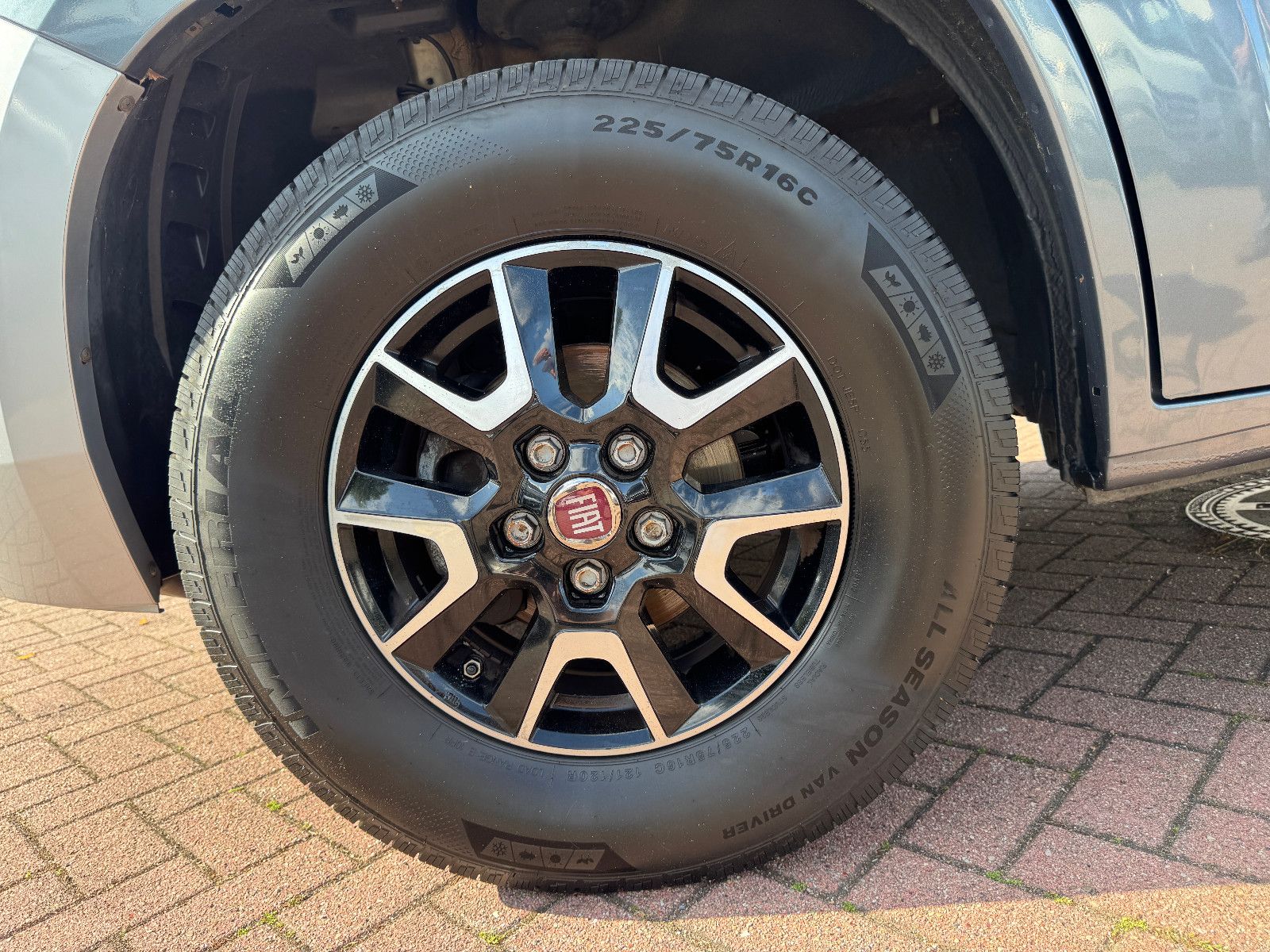 Fahrzeugabbildung Dethleffs Trend T 7017 AUTOMATIK FIAT EBL HUBBETT HECKBAD
