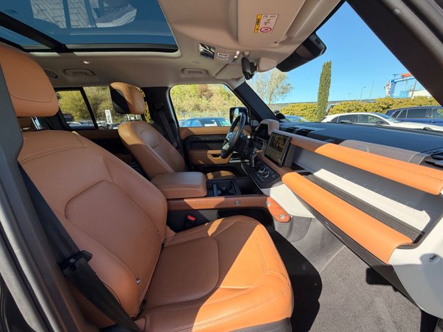 Land Rover Defender 130 First Edition Vollausstatttung