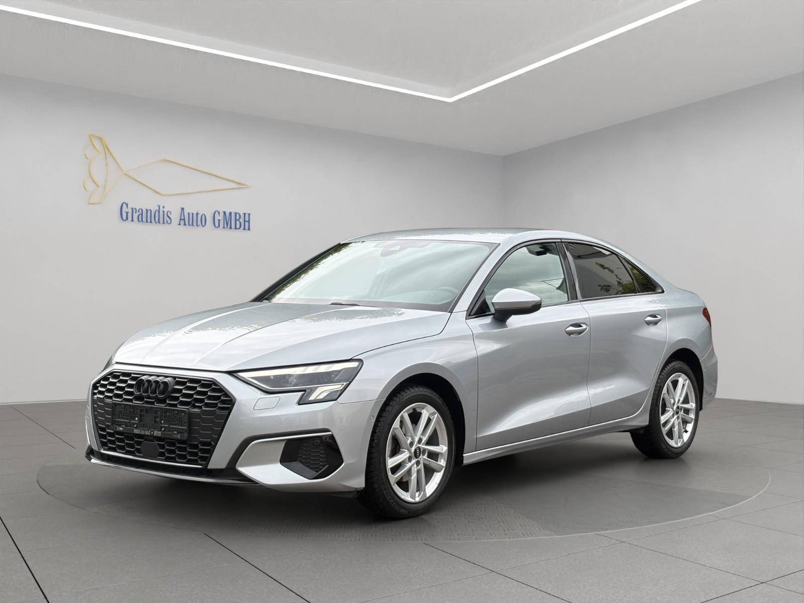 Audi A3 Limousine 30 TFSI advanced LED*KAMERA*CARPLAY