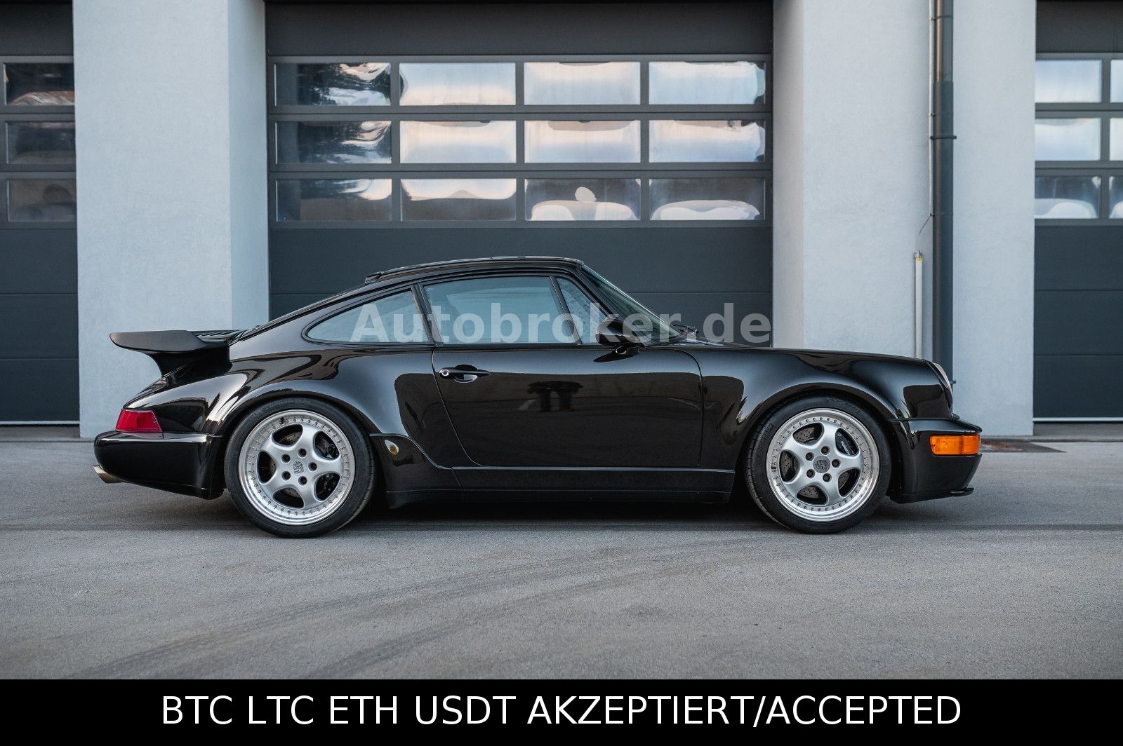 Porsche 964