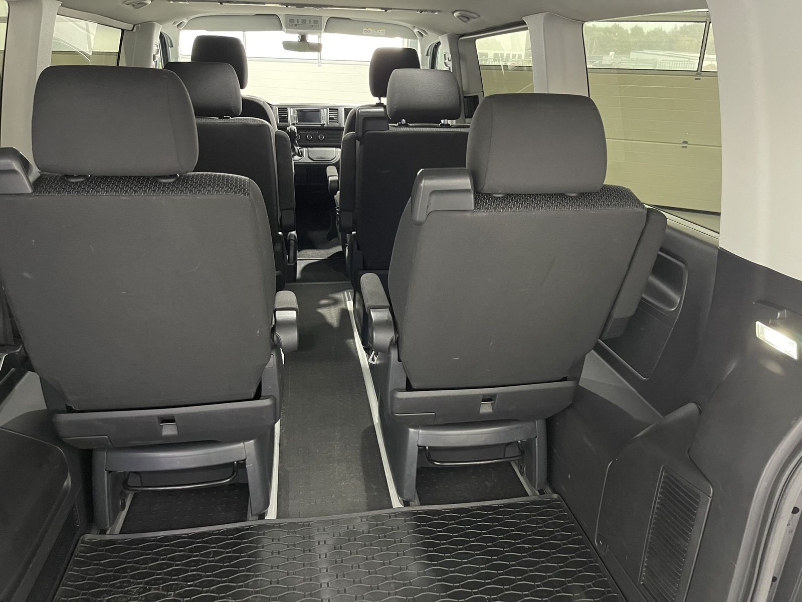 Fahrzeugabbildung Volkswagen T6 Multivan 6.1 2.0 TDI*Trendline*LED*Cam*AHK*