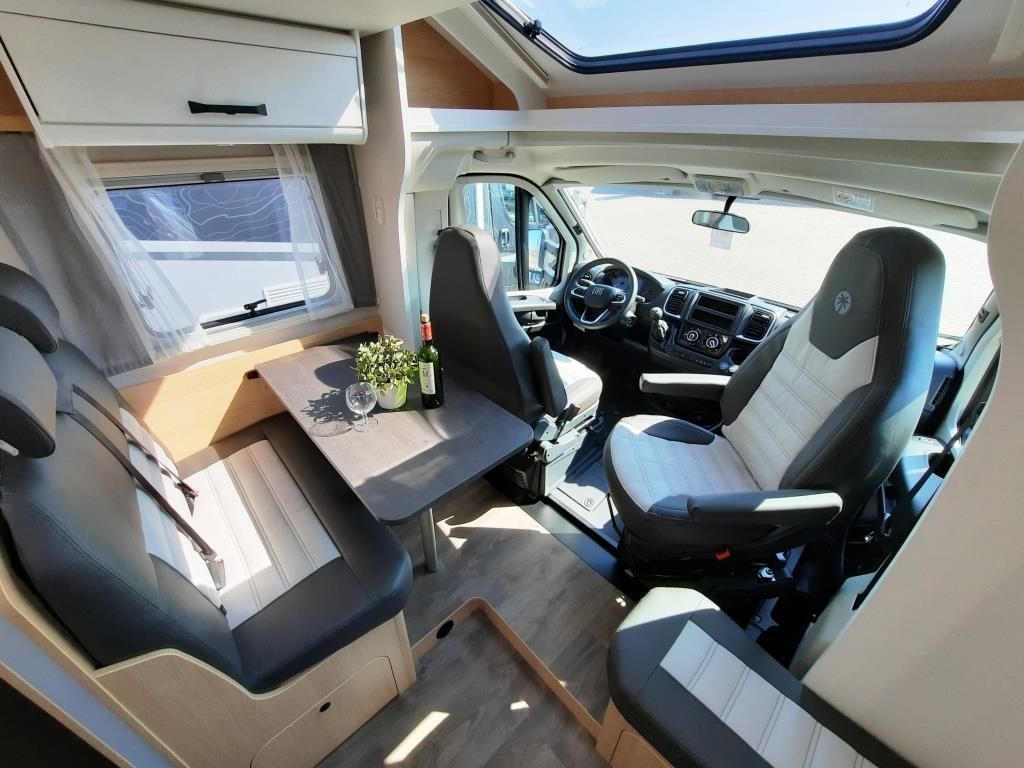 Fahrzeugabbildung Sunlight T 67S Adventure Edition Verfüg./Sparen Sie 11.12
