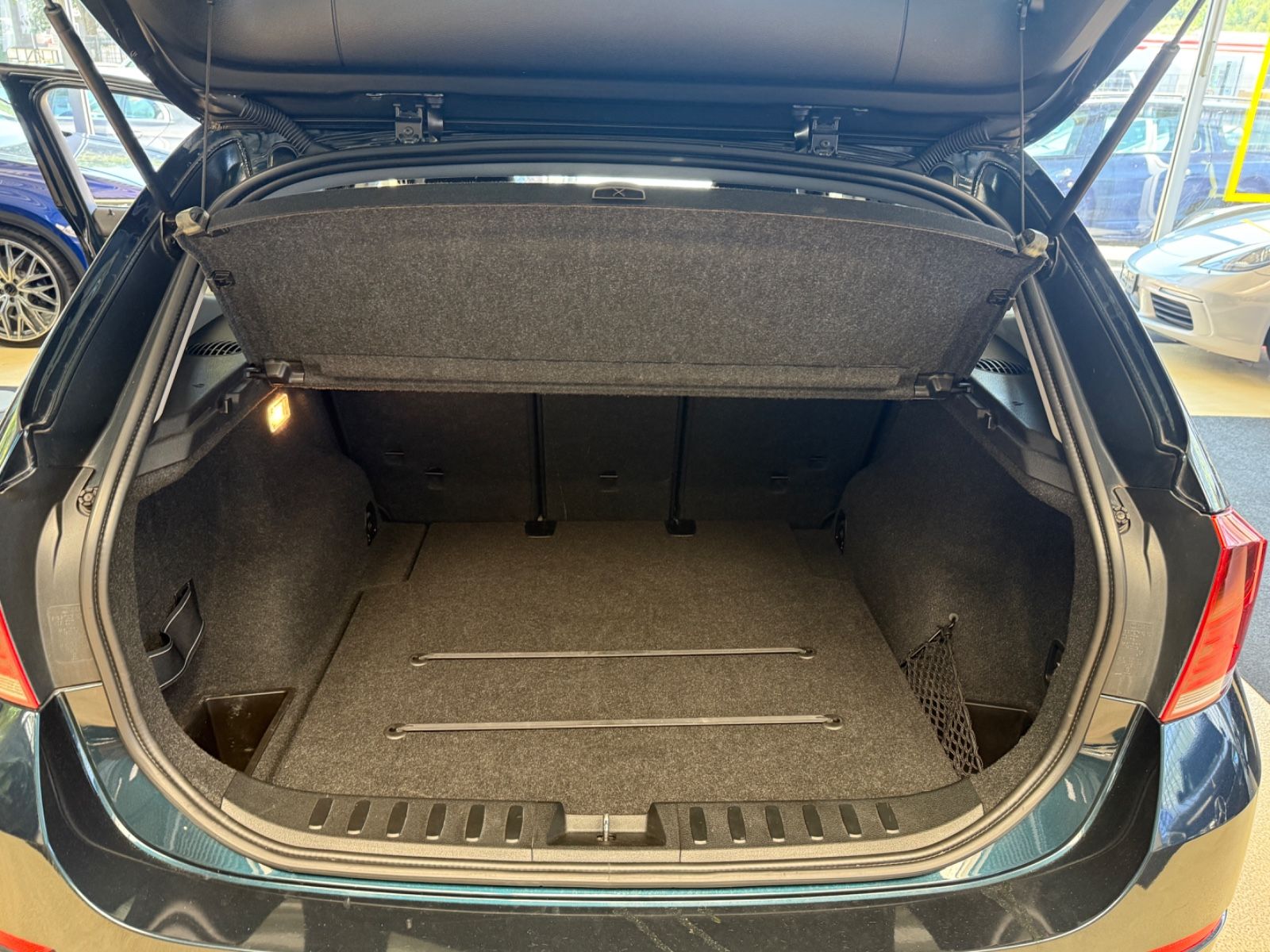Fahrzeugabbildung BMW X1 sDrive 16 d