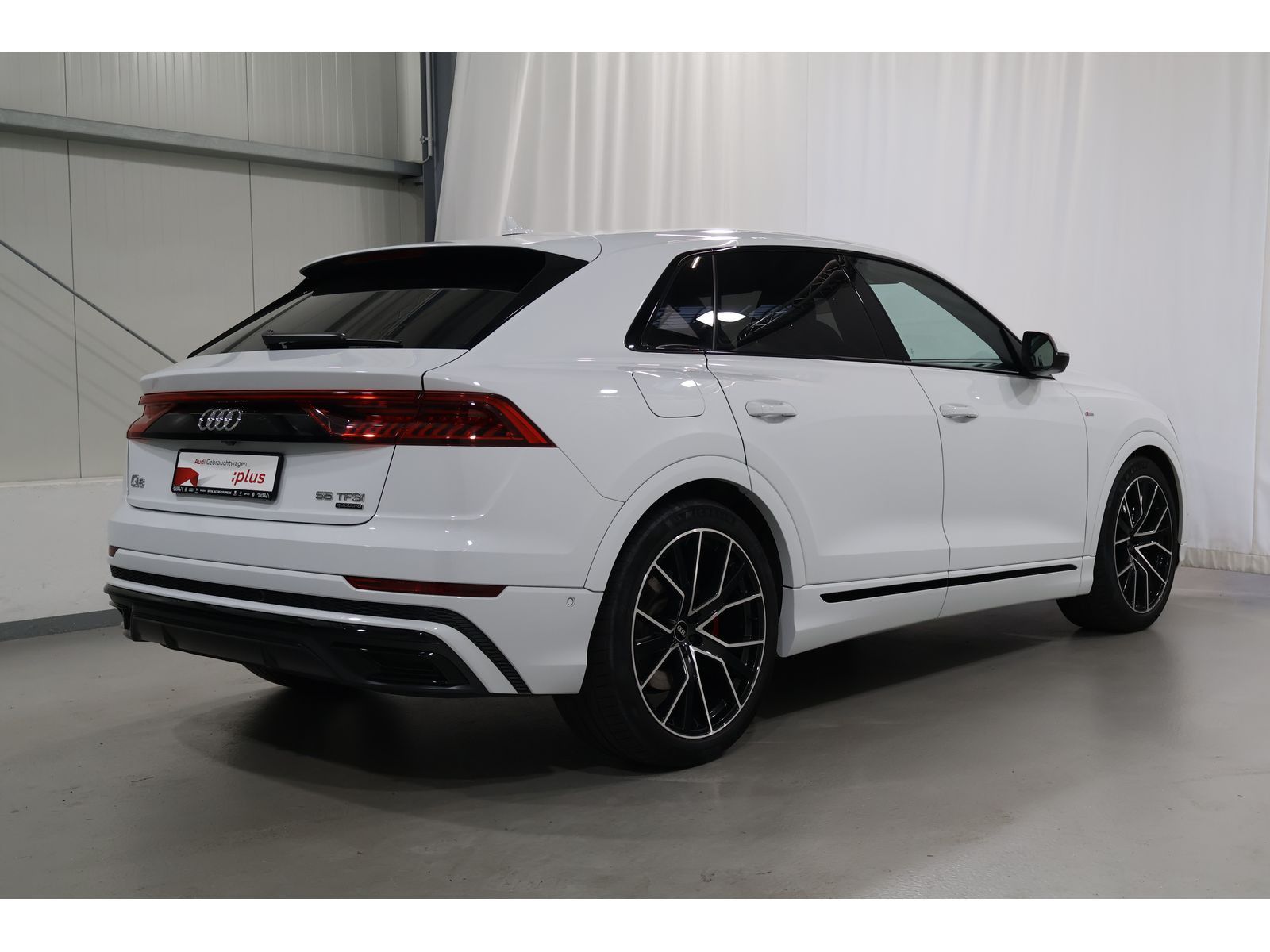 Audi Q8 55 TFSI quattro S-Line B&O Pano LED foto 4