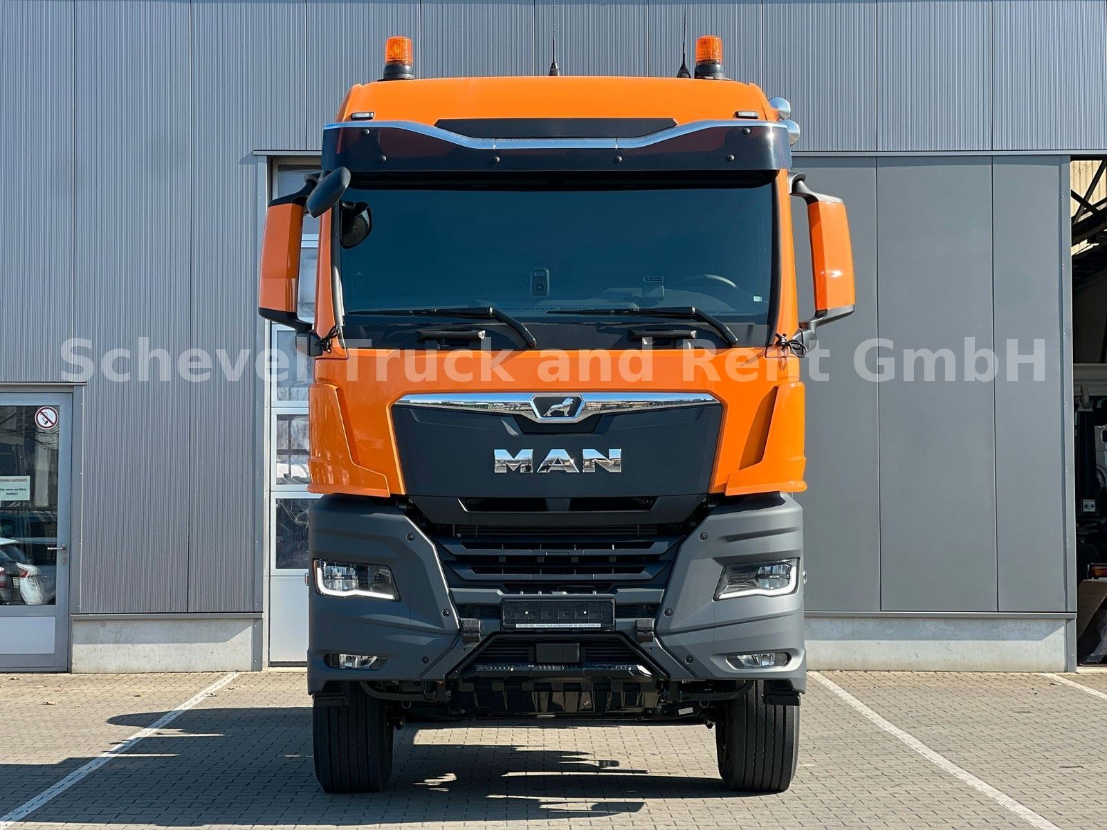 Fahrzeugabbildung MAN TGX 18.520 4x2H BL Kommunal Hydr.  Winterdienst