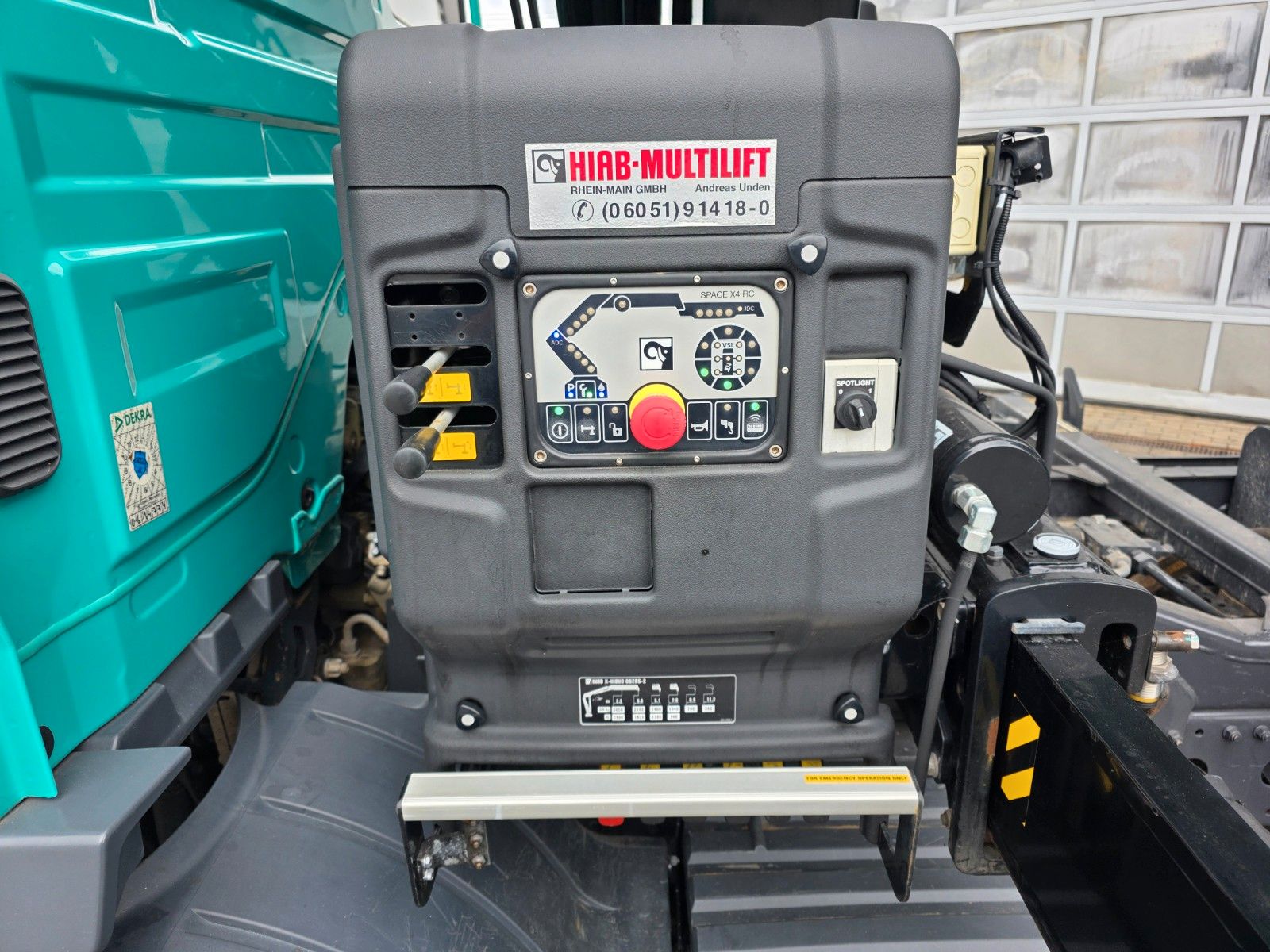 Fahrzeugabbildung Mercedes-Benz Atego 1223 KK HIAB X-HIDUO 082 Funk 2x AHK