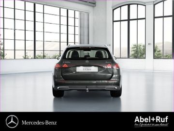 Mercedes E 220 - 5