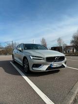 Volvo V60 Kombi Inscription AWD - Volvo V60 mit Benzin-Antrieb