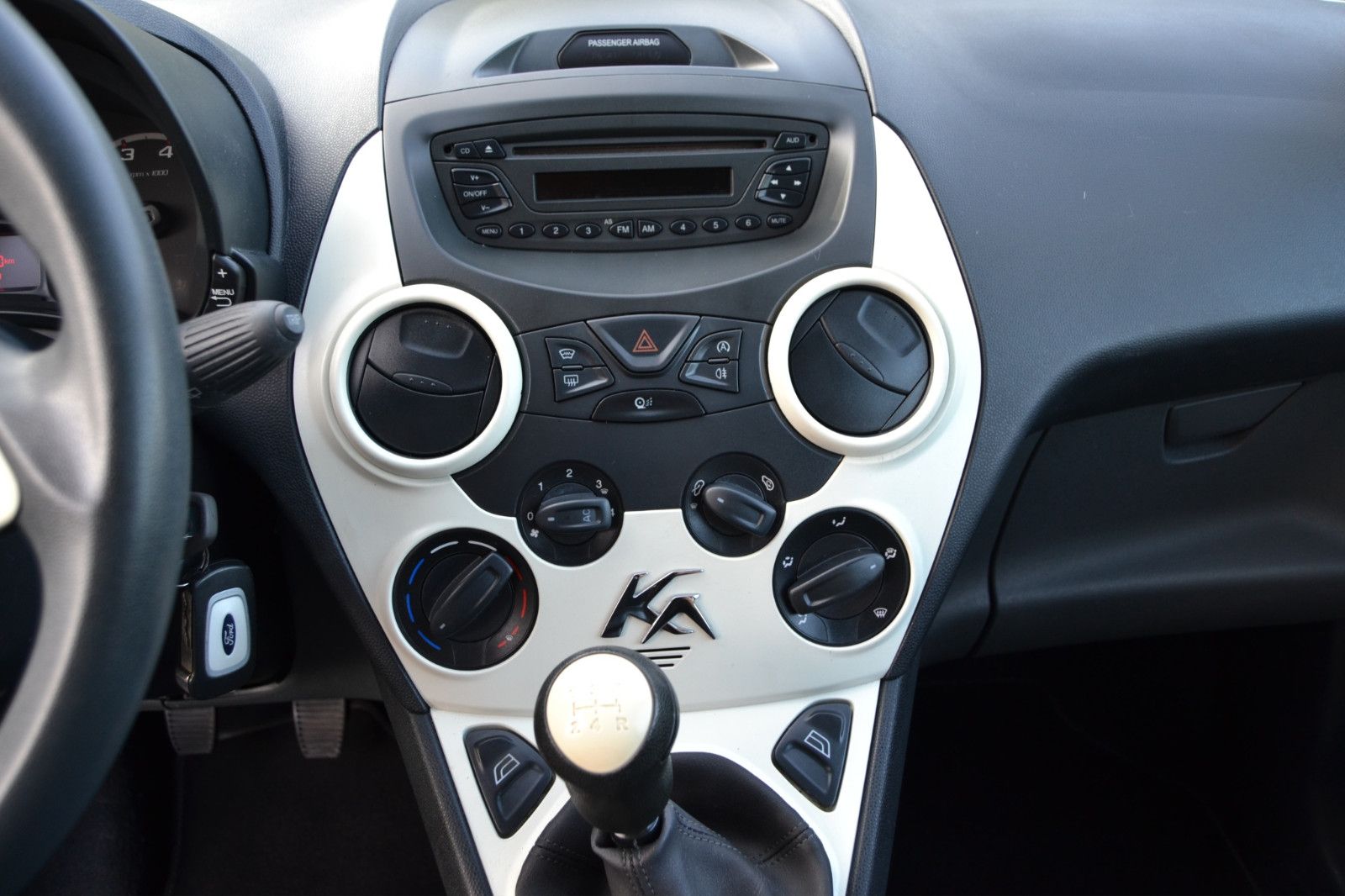 Fahrzeugabbildung Ford Ka Cool & Sound Edition/TÜV NEU/KLIMA/SCHECKHEFT