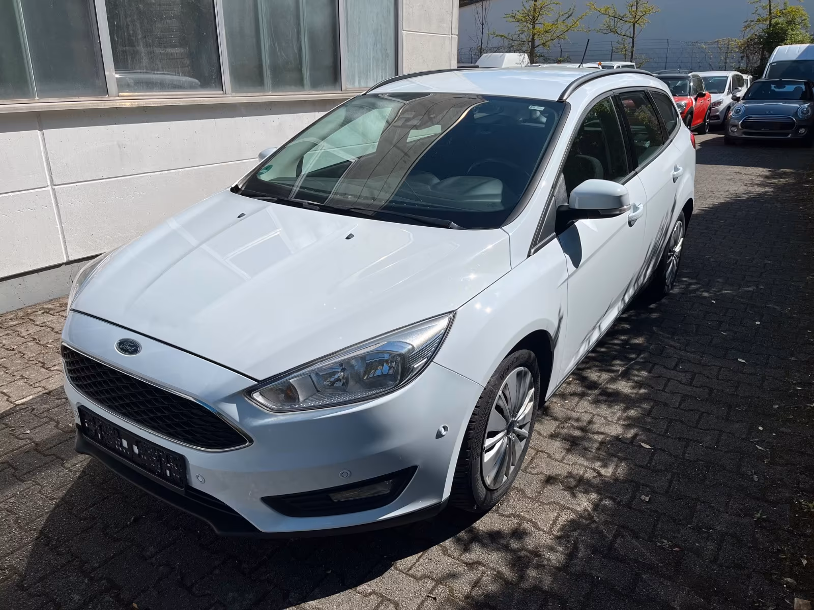 Ford Focus 1.5TDCI Trend AC PDC vorne und hinten