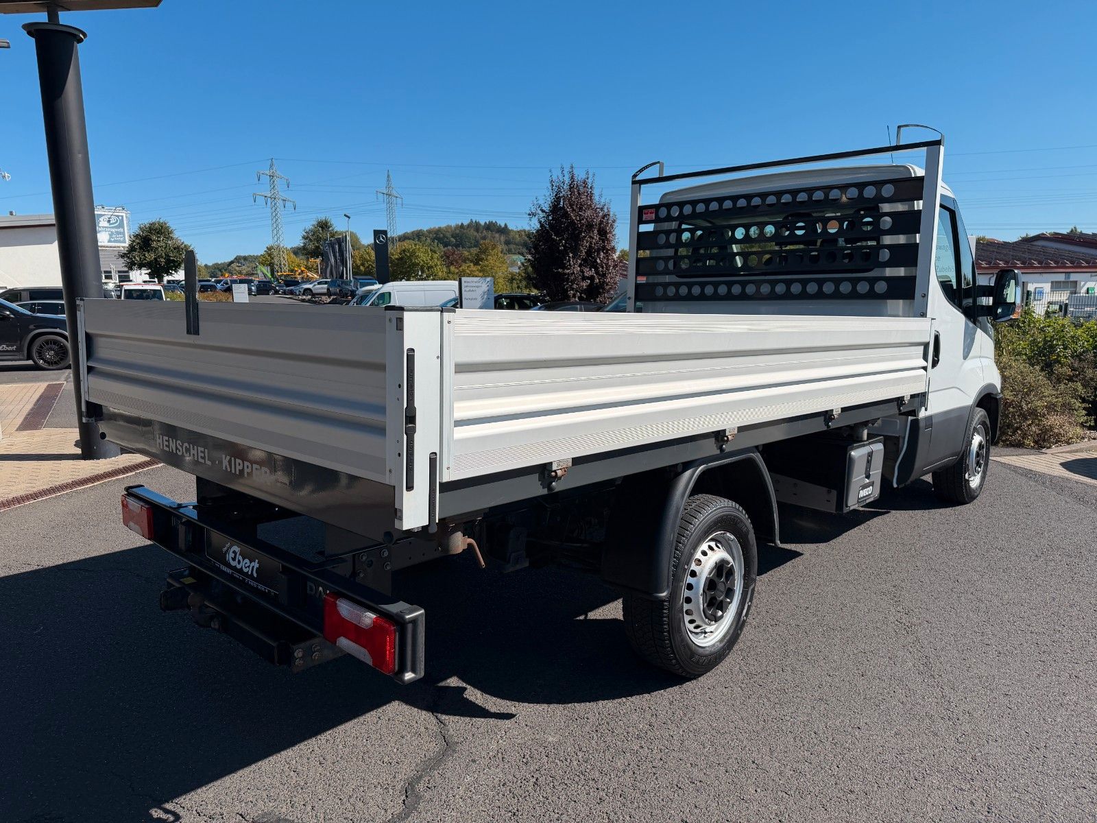 Fahrzeugabbildung Iveco Daily 35 S 14 Henschel 3-S-Kipper Klima 3450mm