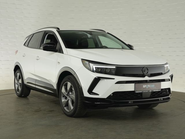 Grandland GS AT+LED LICHT+NAVI+360 GRAD KAMERA+S