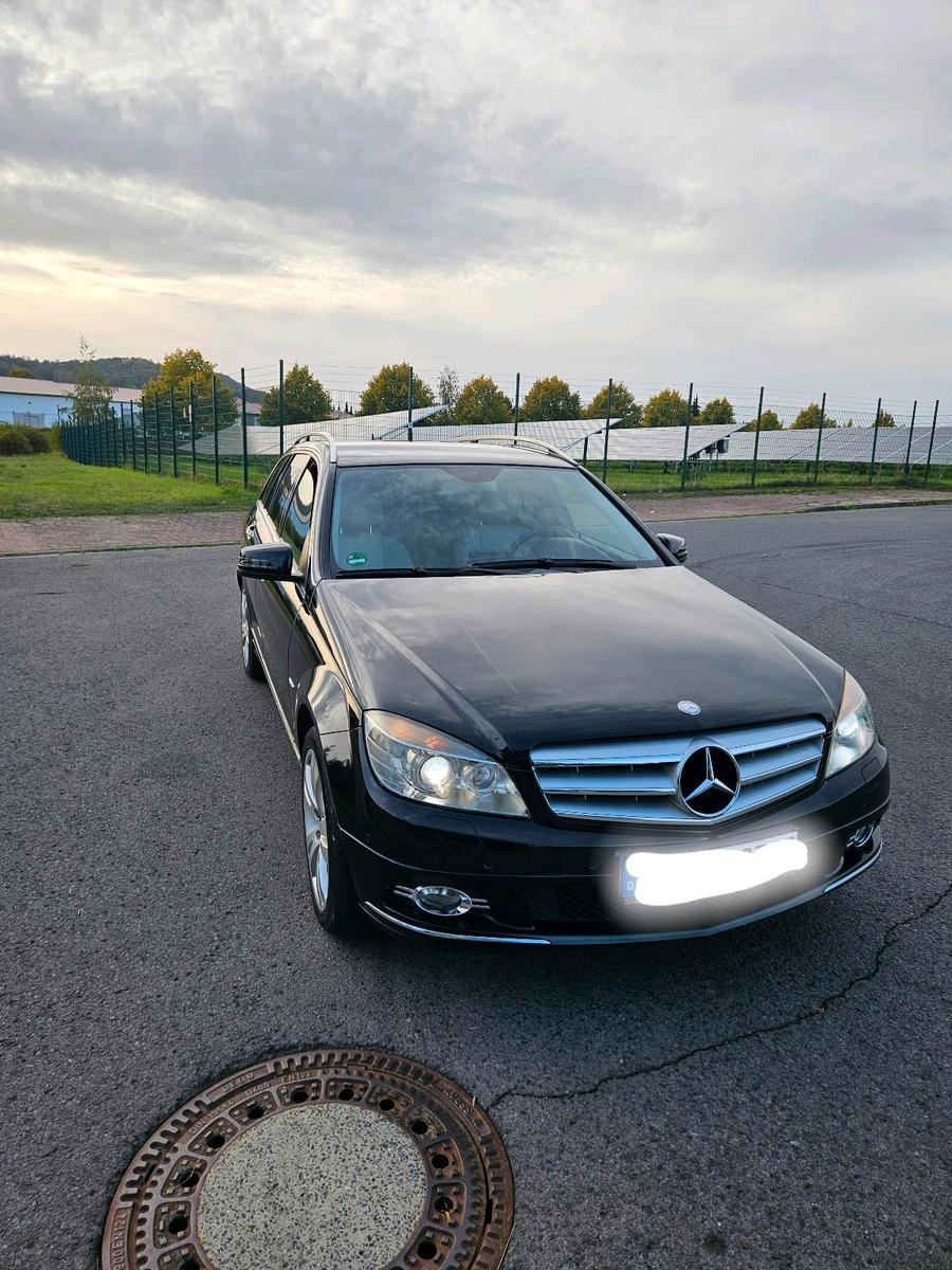 Mercedes-Benz 220 2010 — vehicle for AFU Ukraine