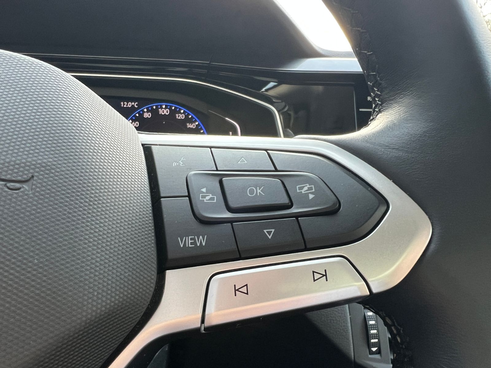 Fahrzeugabbildung Volkswagen Taigo Style 1.0 TSI DSG *AHK, IQ-Light, Climatr.