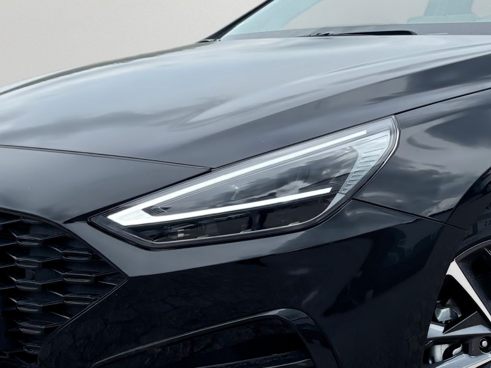 Fahrzeugabbildung Hyundai i30 Advantage Plus-Paket & Panorama Dach