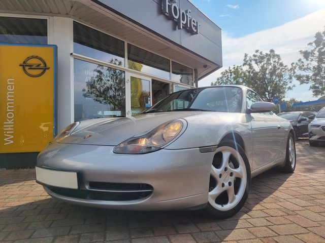 Porsche 996 Carrera 4 Coupé mit Schiebedach/Turbo-Räder