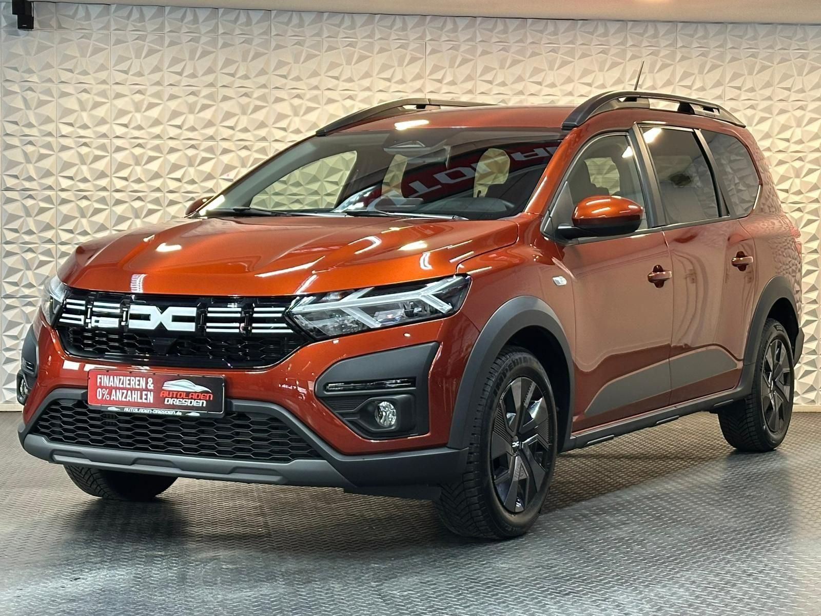 DACIA Jogger 1.0TCE EXPRESSION* LED#SHZ#TEMPO#NAVI#PDC - Image 4