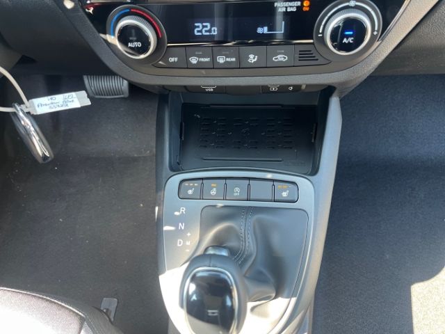 Fahrzeugabbildung Hyundai i10 Trend 1.0 A/T (MY25) Komfortpaket Navi Klima
