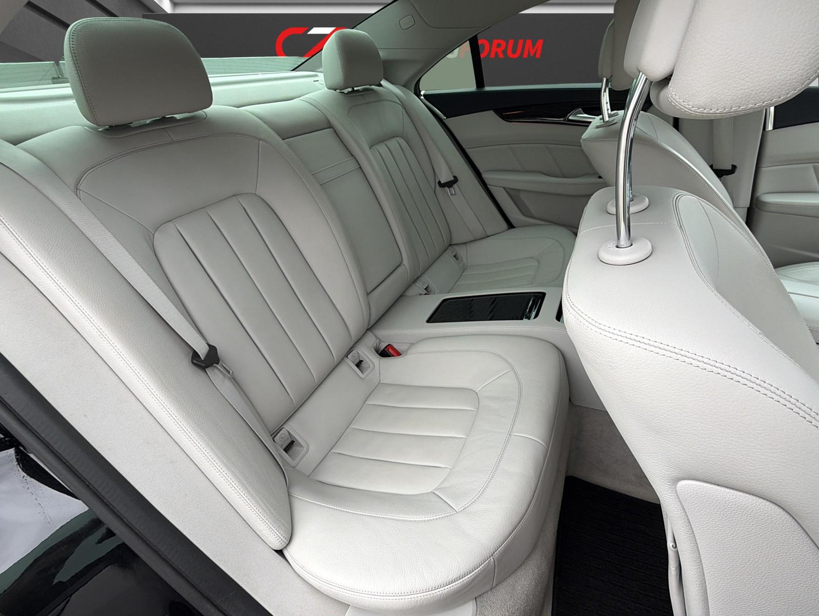 Mercedes-Benz CLS 250 D BlueTec 4Matic AMG LED*Leder*CarPlay*