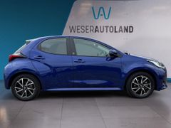 Fahrzeugabbildung Toyota Yaris Hyb Team D LED SHZ 15 Jahre Garantie