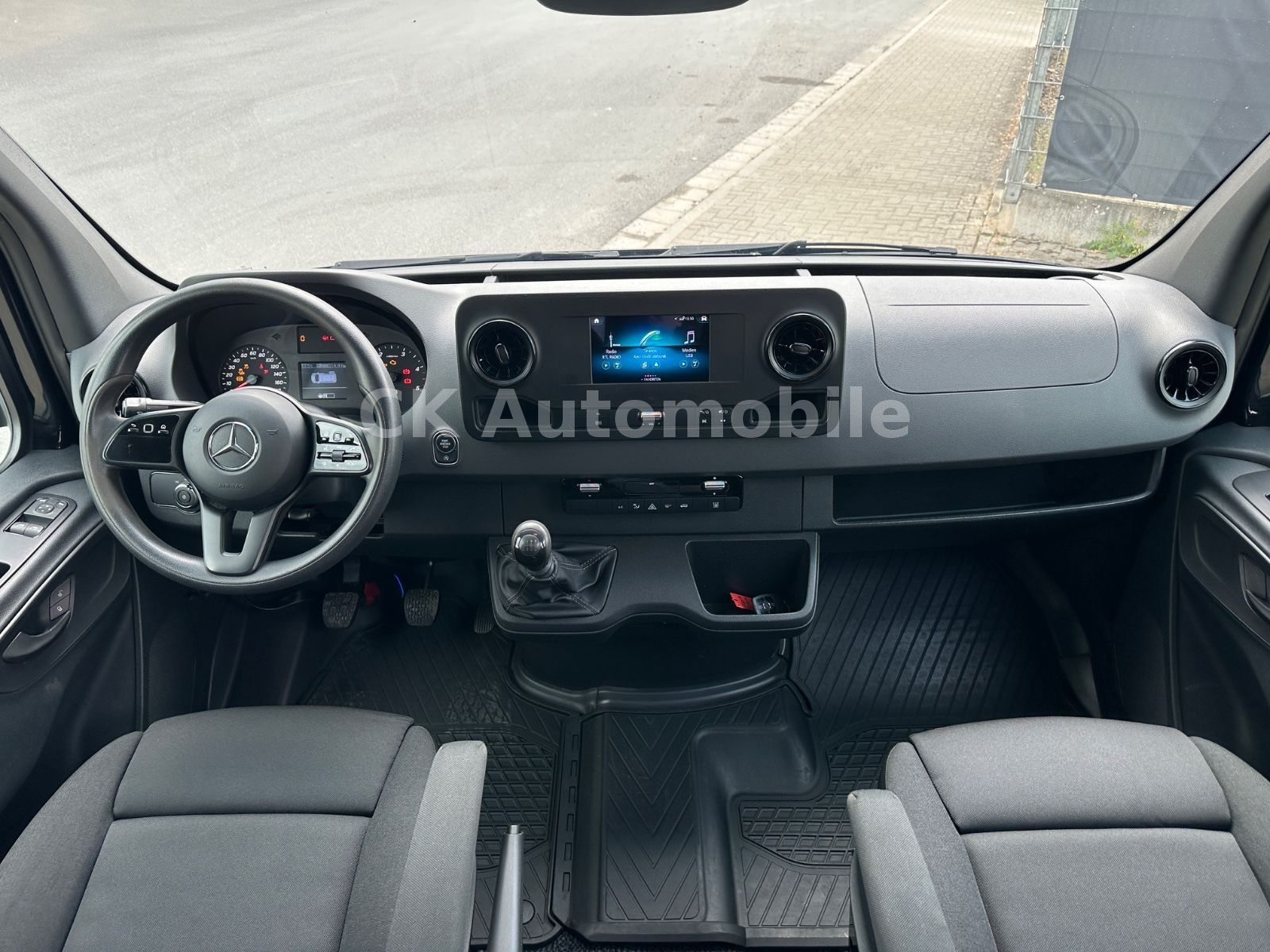 Fahrzeugabbildung Mercedes-Benz Sprinter III Kasten 316 Mixto Maxi/5 Sitze/LED