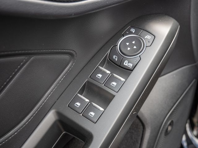 Focus 2.0 EcoBlue ST-Line X KAMERA NAVI HUD LED